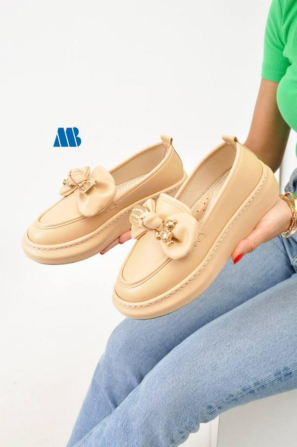 ladies footwear