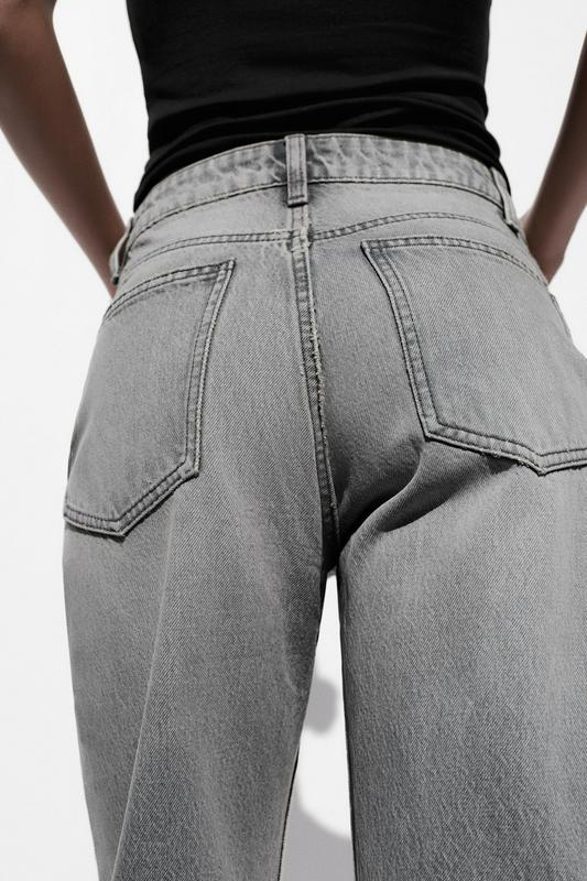 TRF MOM FIT HIGH-WAIST JEANS