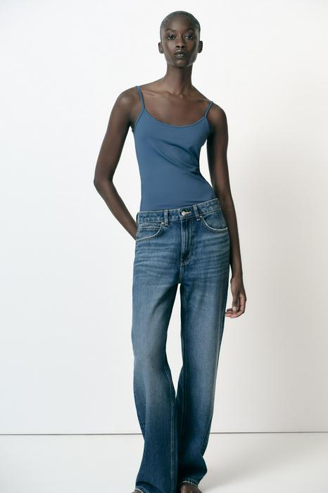 sleeveless T-shirt 1563281