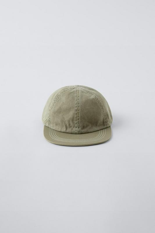 TOPSTITCHED CAP