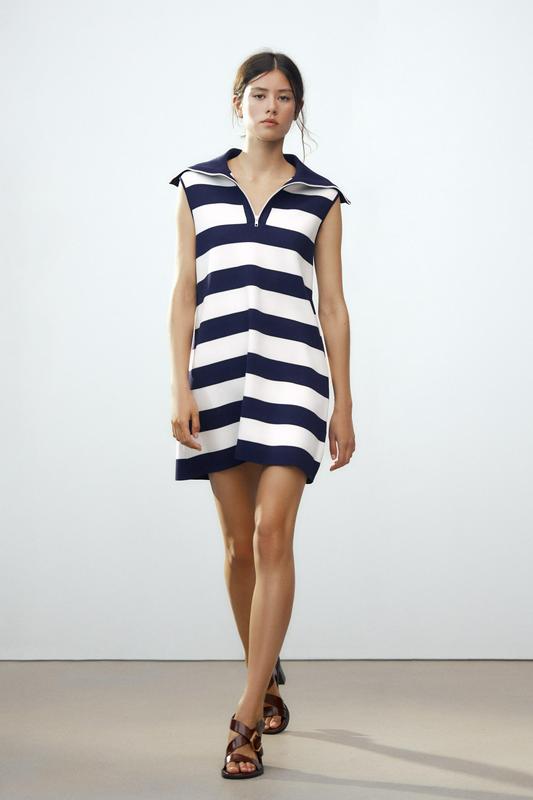 SHORT KNIT STRIPED DRESS