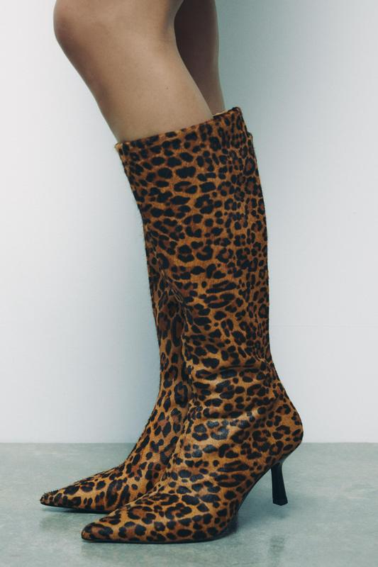 ANIMAL PRINT LEATHER HEELED BOOTS