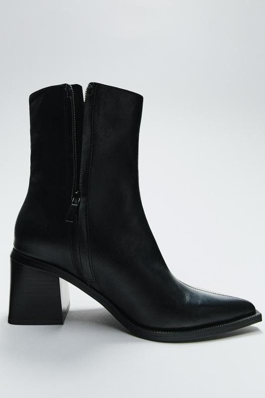 BLOCK HEEL ANKLE BOOTS