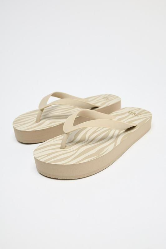 ANIMAL PRINT SANDALS